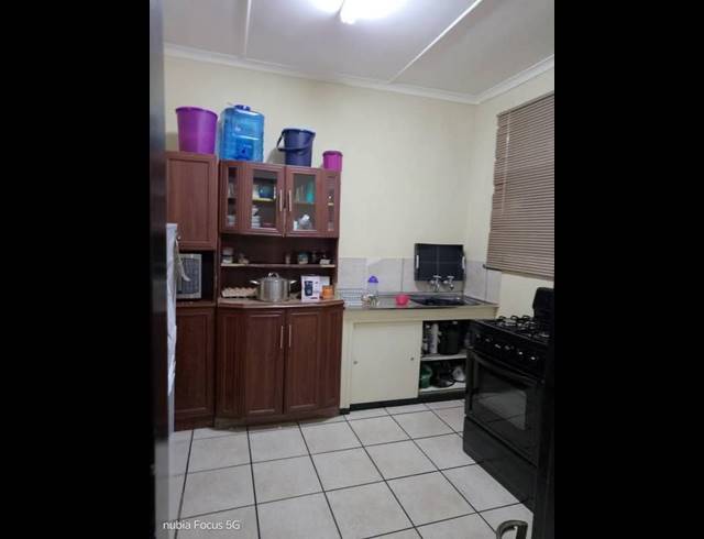 2 BEDROOM APARTMENT FOR SALE IN VANDERBIJLPARK CW 3